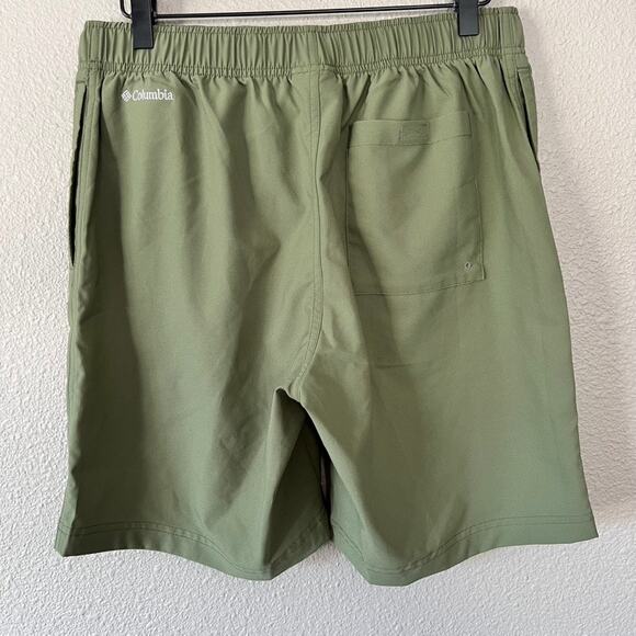 Columbia Sportswear Green Buckle Belt Men Pull-On Outdoor Shorts Small 8" Length - Picture 6 of 7